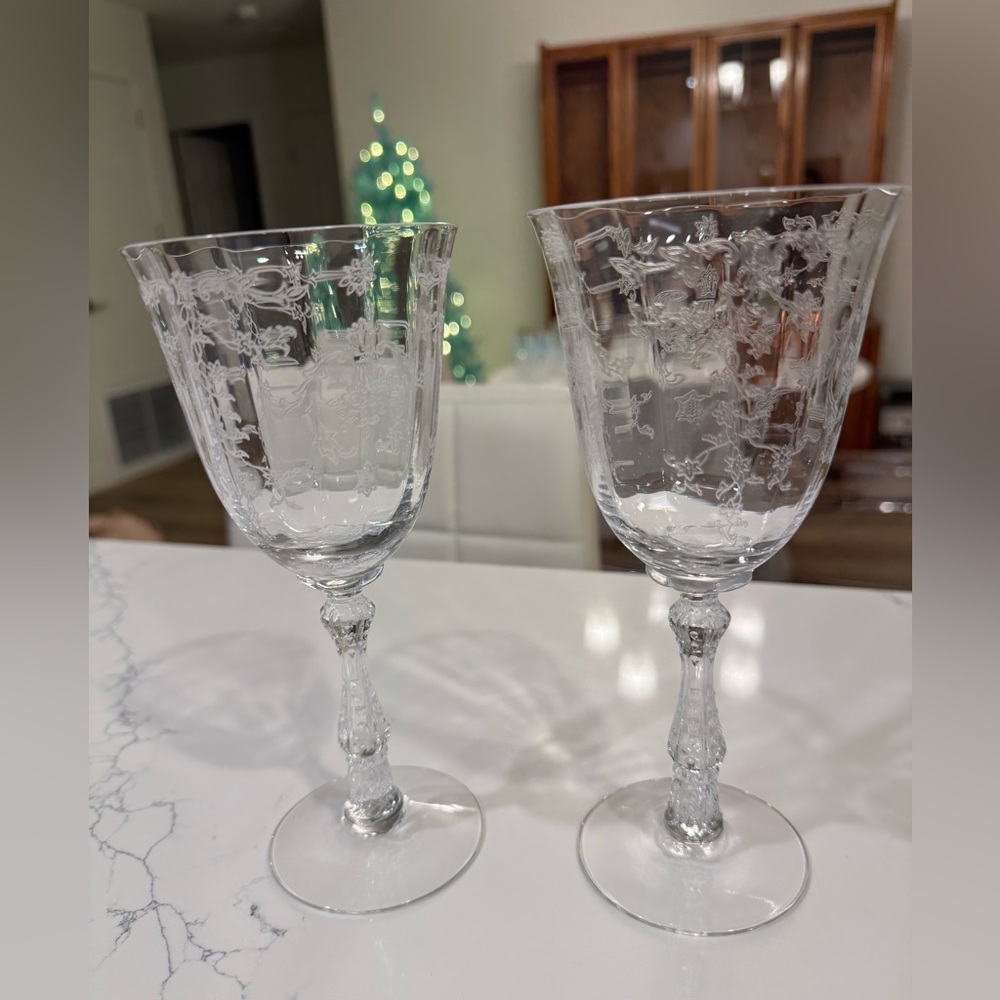 Fostoria Floral Etched Wine Glass Set
